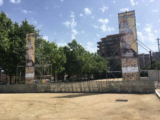 Alquiler escenarios y tarimas para eventos