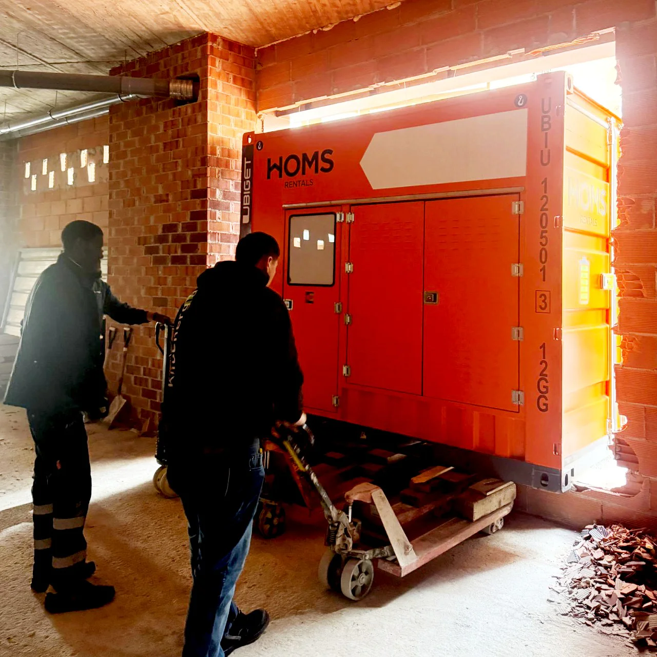 Alquiler de Batería portátil de energía 135 Kwh