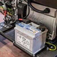 Alquiler de grupo electrógeno profesional de 15 kVA, modelo Dagartech DGH 15 TF BC, con motor Honda y chasis móvil.