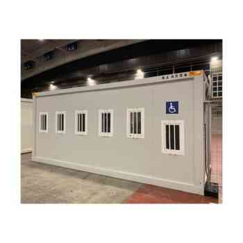 Taquilla prefabricada adaptada para personas con movilidad reducida, de 2,35 x 6 metros, con seis ventanas, ideal para venta de entradas e información en eventos