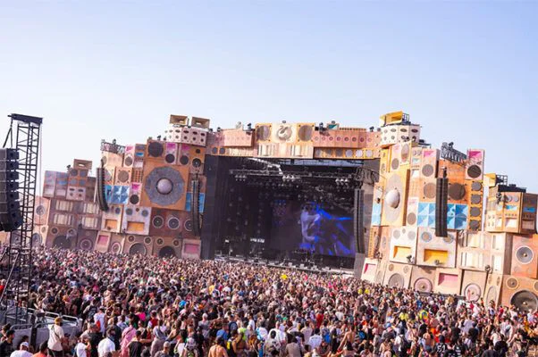 alquiler escenario mega media luna