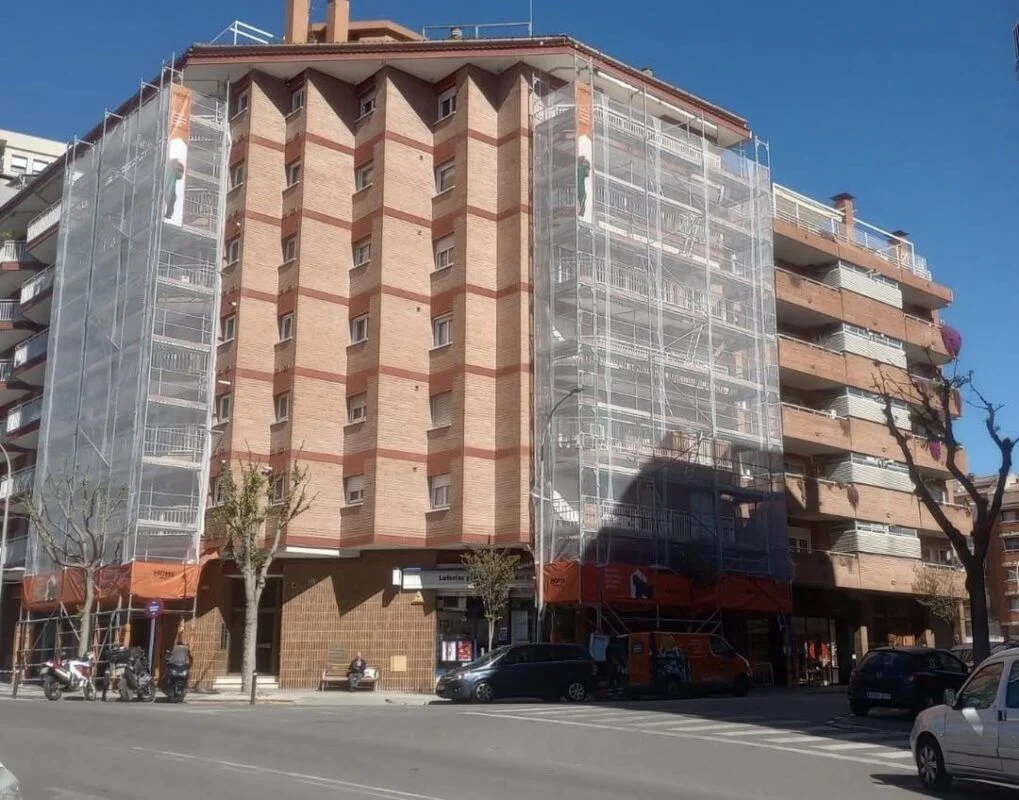 Andamio para fachada de 700 m2