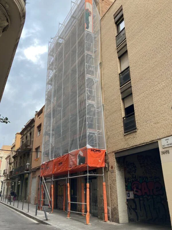Andamio para fachada de 166 m2 | Abril 2025