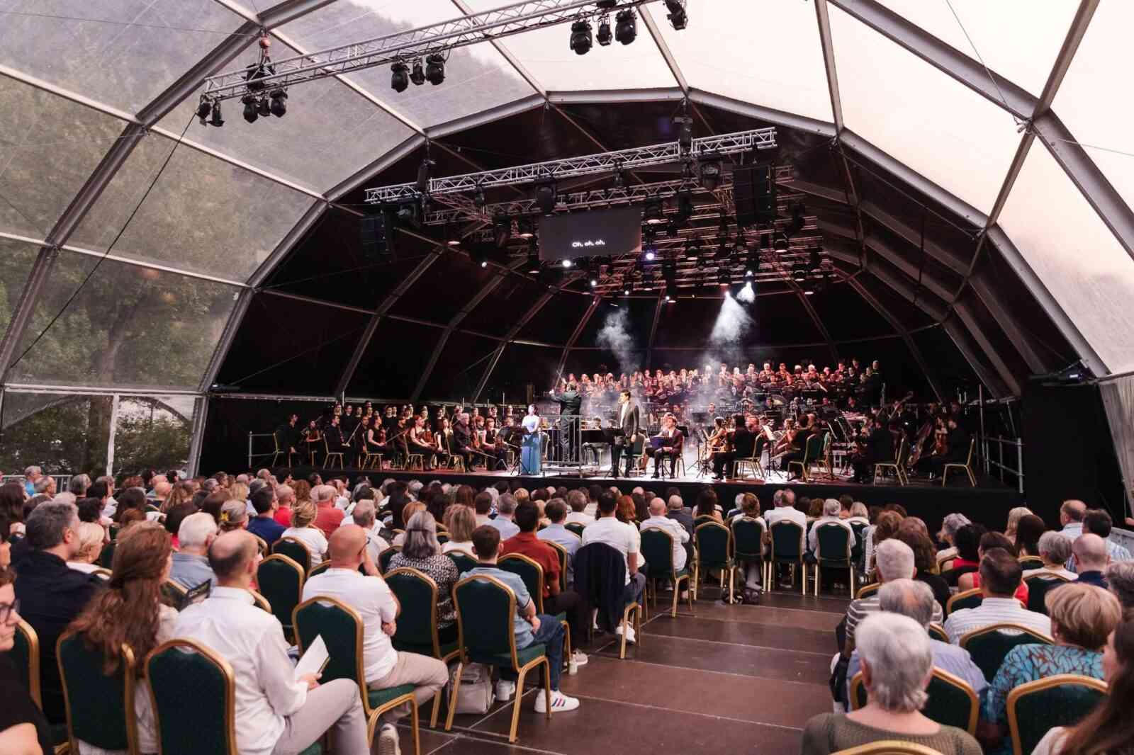 Maquinaria, módulos y estructuras en alquiler para eventos – Homs Rentals