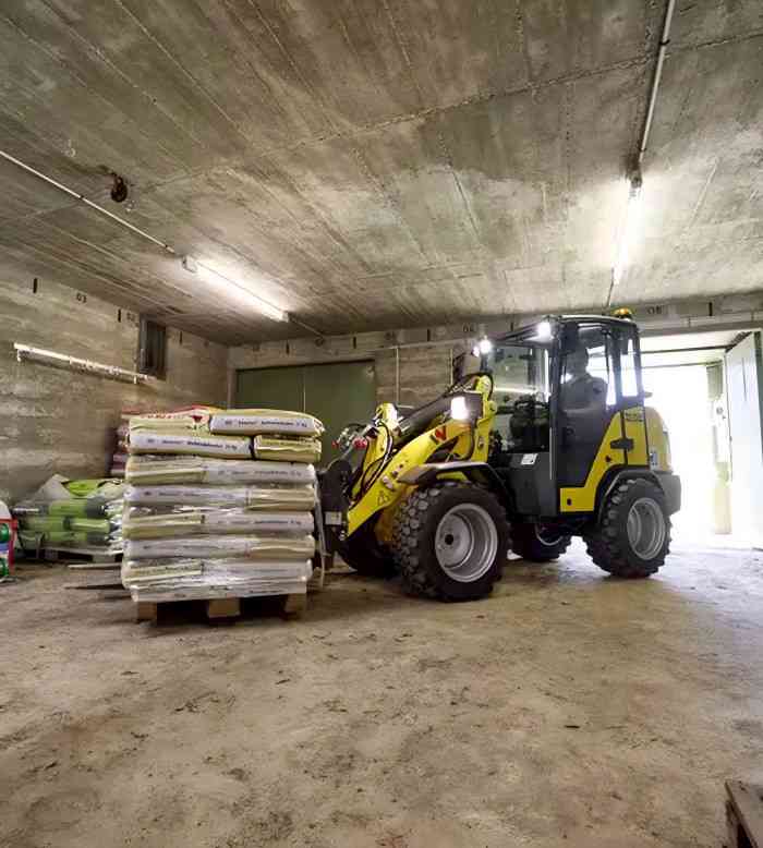 Alquiler de maquinaria y andamios para construcción – Homs Rentals