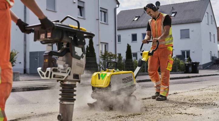 alquiler maquinaria compactacion